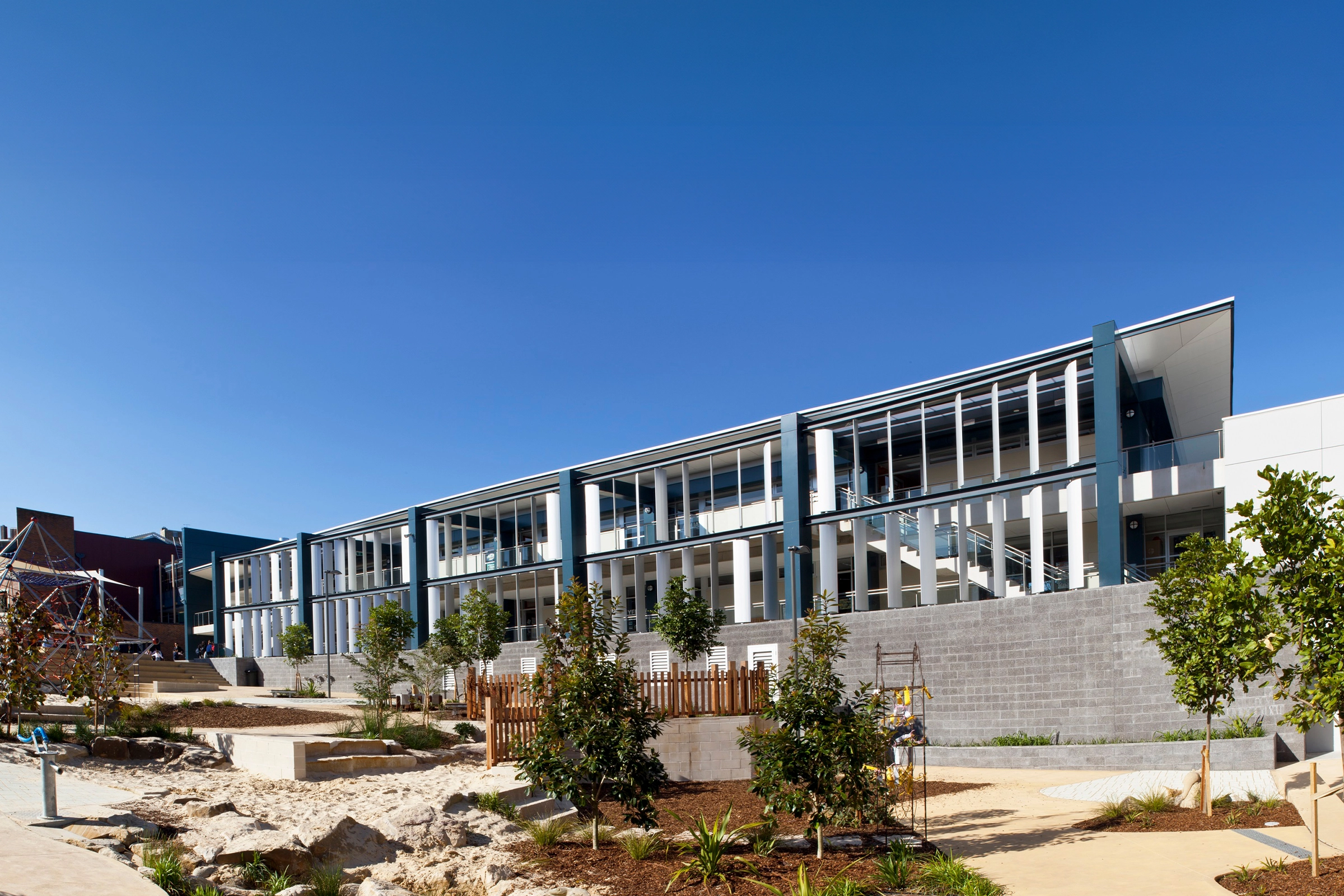Redlands Junior School new architecturally designed building and play area with outdoor learning spaces